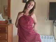 अरब लड़की उत्तेजक नृत्य करती हुई